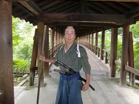 x쎘I